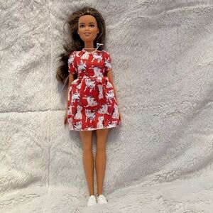 2017 Fashionistas Doll #97 Petite Hispanic Barbie Meow Mix FJF57 nice